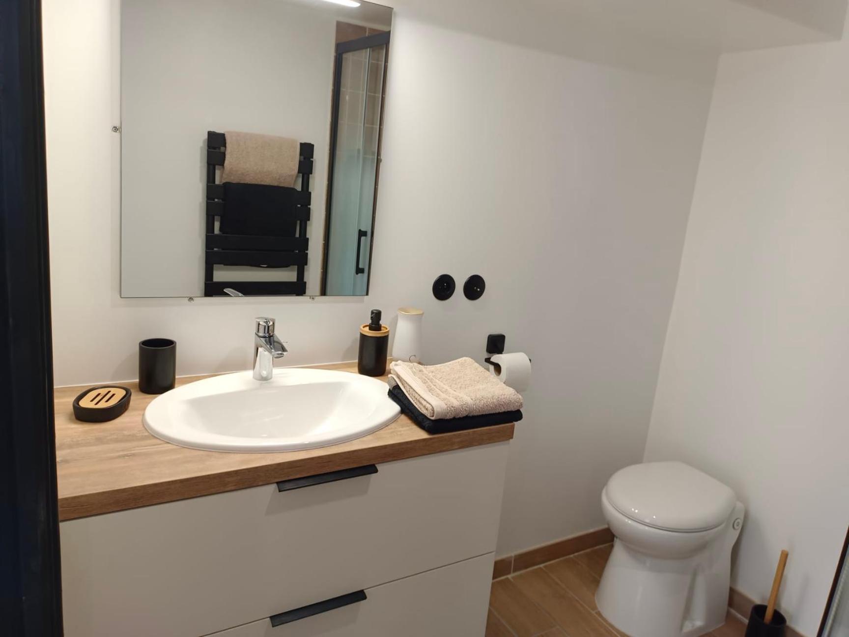 ヴィヌィユ L'Ecrin Des Noels Bed & Breakfast エクステリア 写真